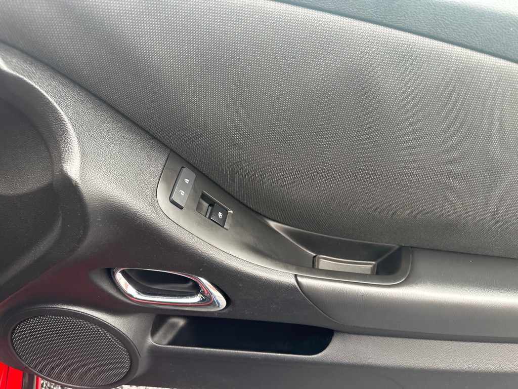 2015 Chevrolet Camaro Image 10