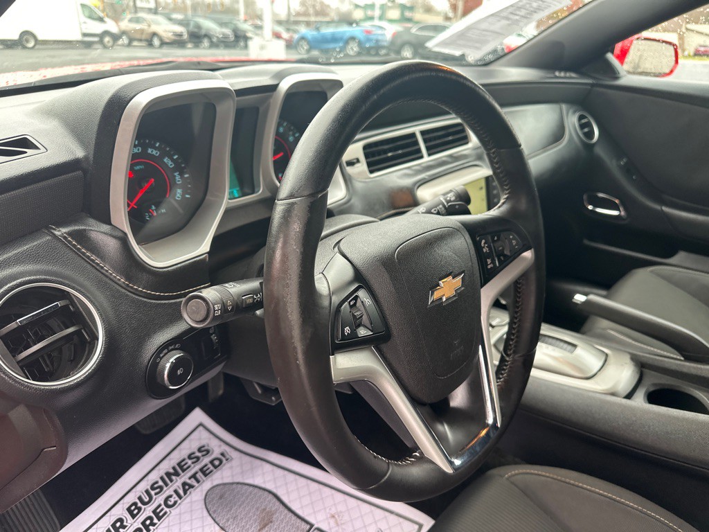 2015 Chevrolet Camaro Image 18