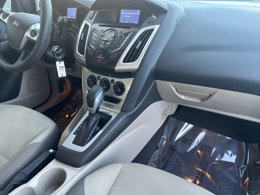 2014 Ford Focus Image 8