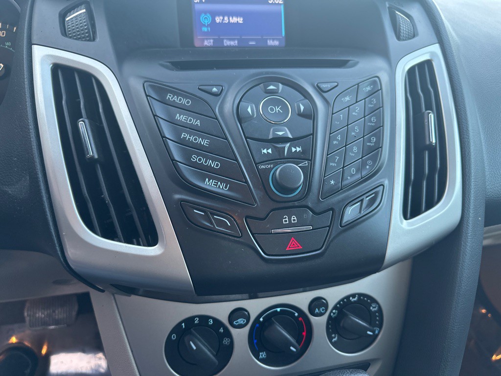 2014 Ford Focus Image 21