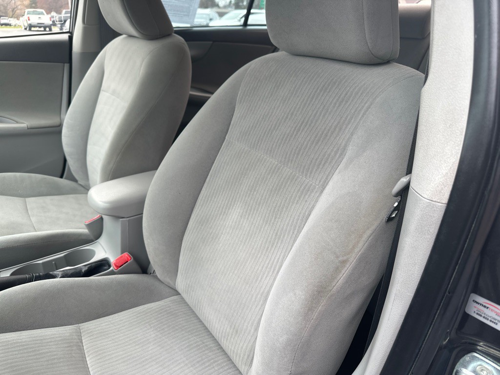 2010 Toyota Corolla Image 17