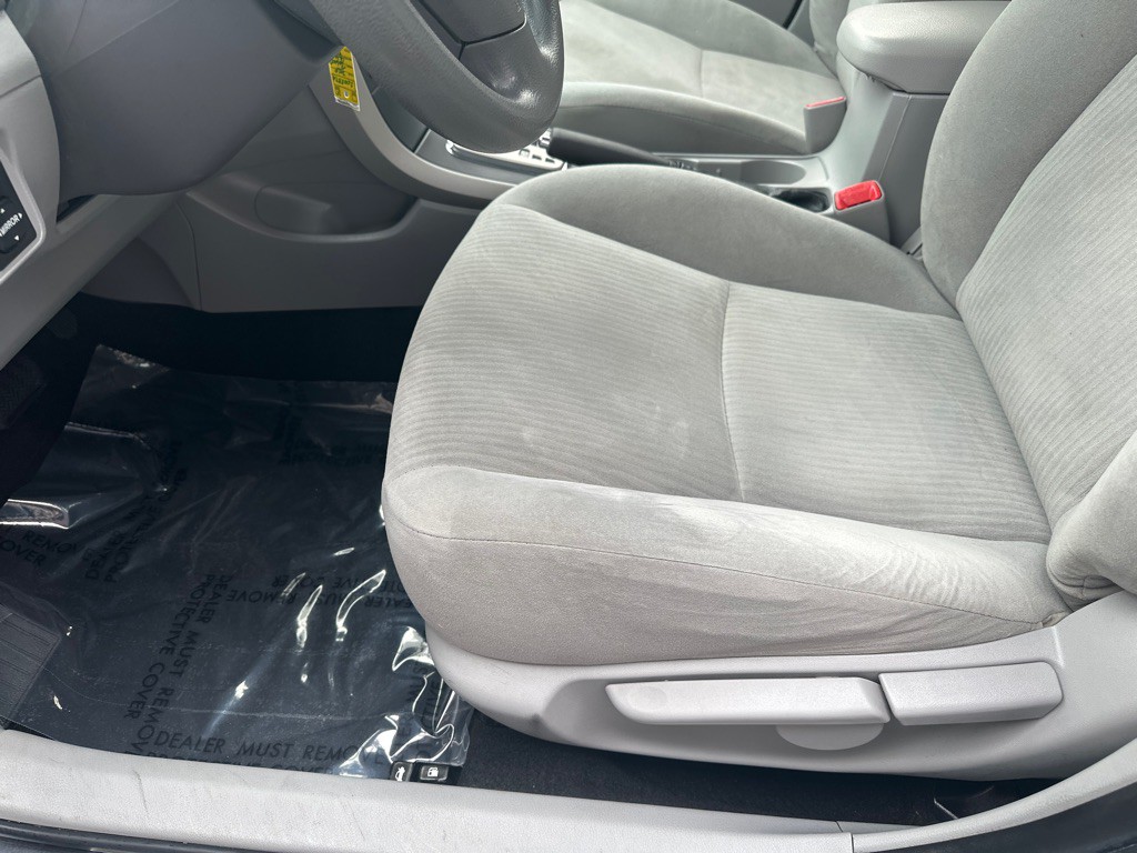 2010 Toyota Corolla Image 18