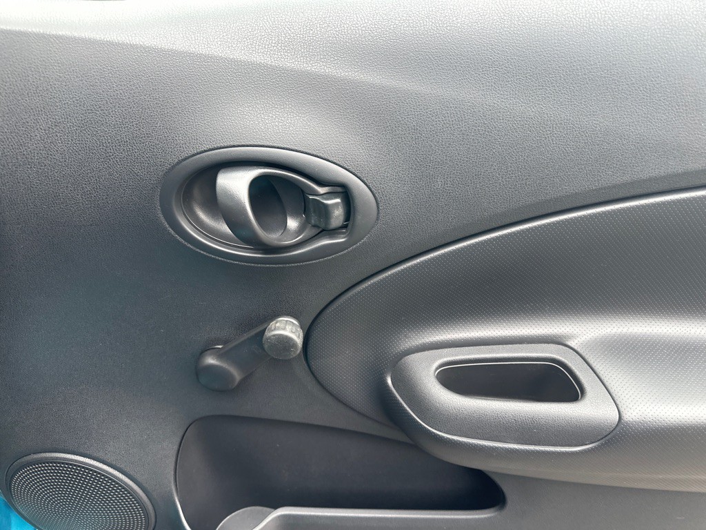 2014 Nissan Versa Image 12