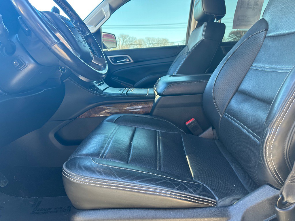 2015 GMC Yukon Image 2