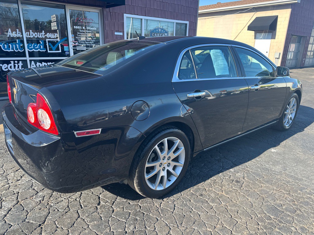 2011 Chevrolet Malibu Image 5
