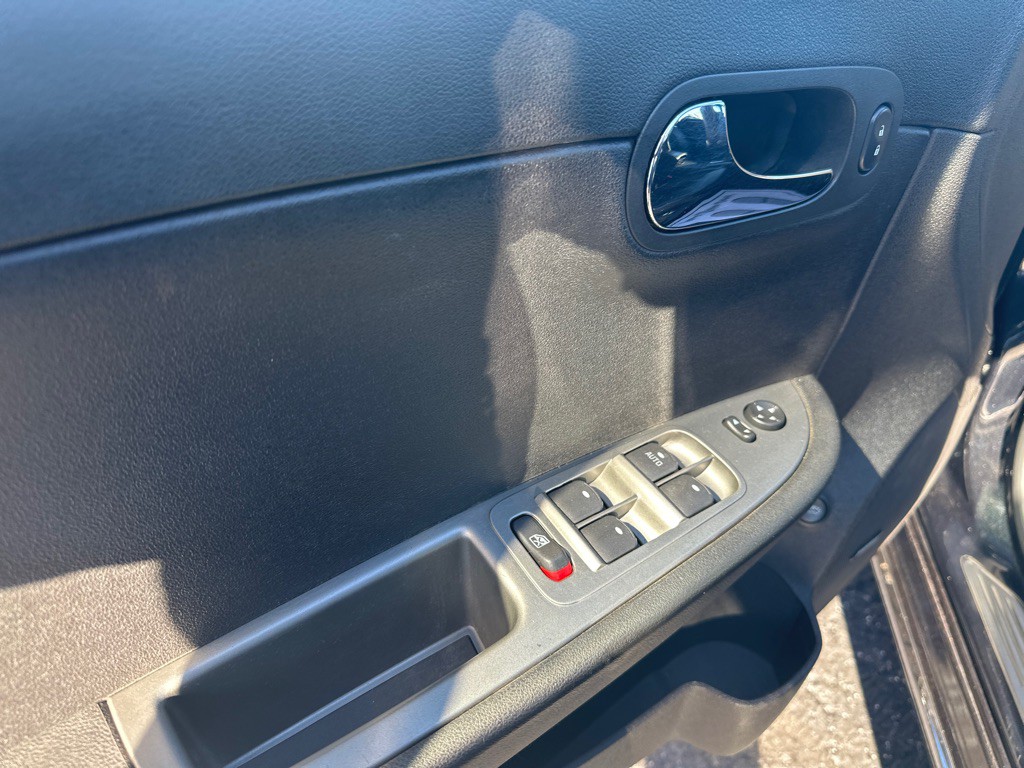 2011 Chevrolet Malibu Image 19