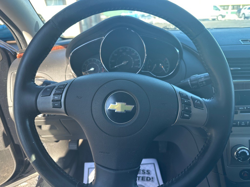 2011 Chevrolet Malibu Image 23