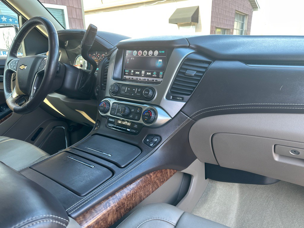 2016 Chevrolet Tahoe Image 11