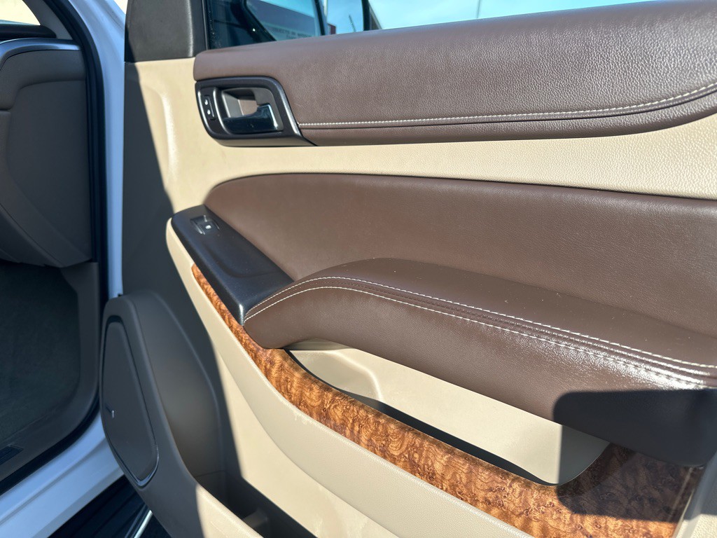 2016 Chevrolet Tahoe Image 16