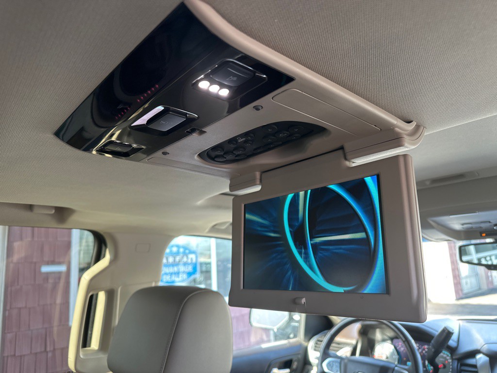 2016 Chevrolet Tahoe Image 18