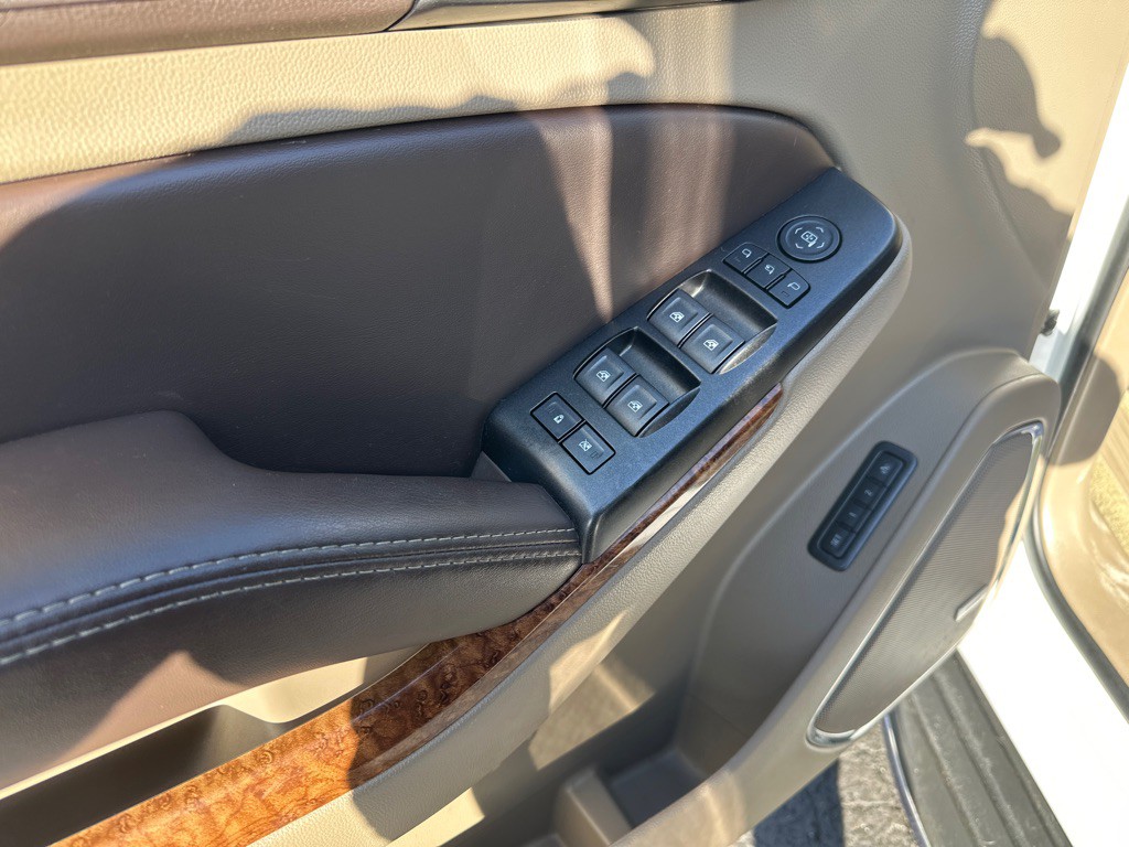 2016 Chevrolet Tahoe Image 25