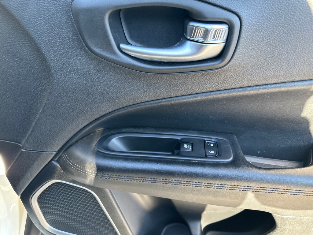 2019 Jeep Compass Image 11