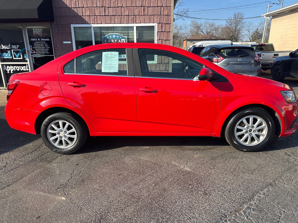 2017 Chevrolet Sonic Image 5
