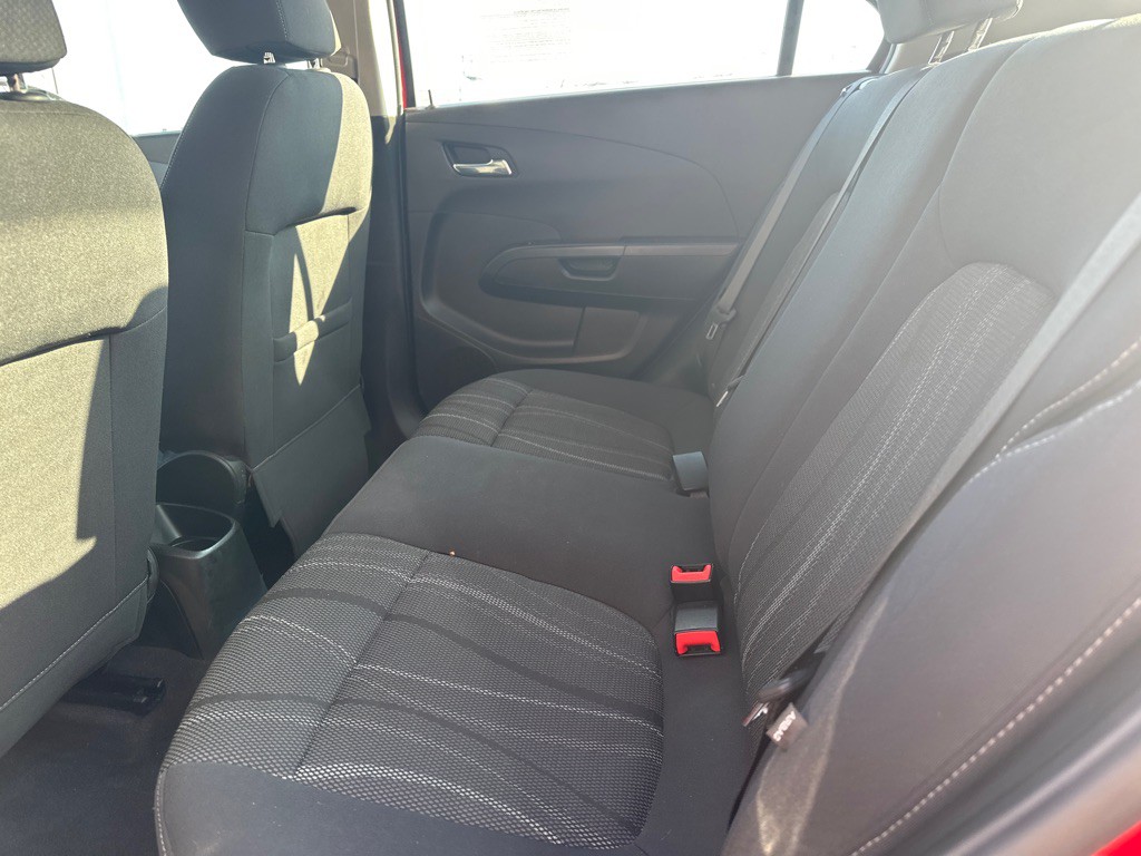 2017 Chevrolet Sonic Image 8