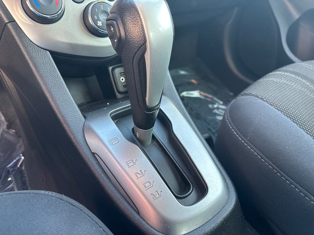 2017 Chevrolet Sonic Image 12