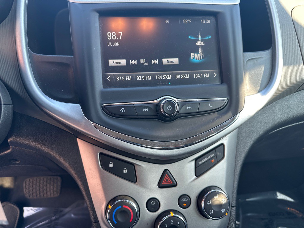 2017 Chevrolet Sonic Image 13