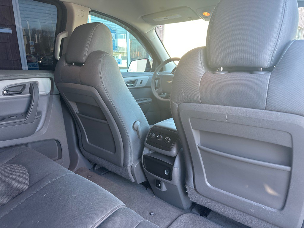 2017 Chevrolet Traverse Image 12