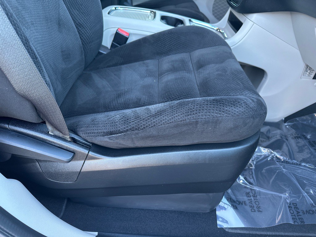 2014 Dodge Grand Caravan Image 11