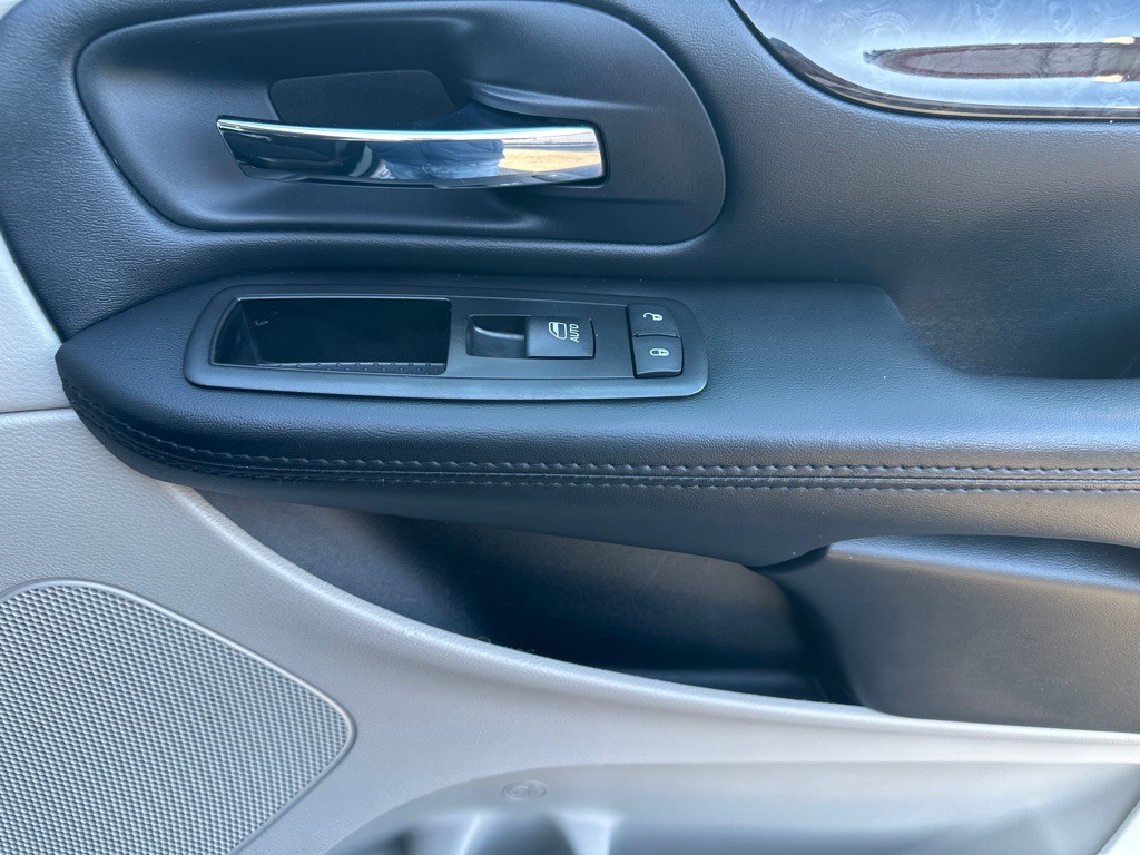 2014 Dodge Grand Caravan Image 12