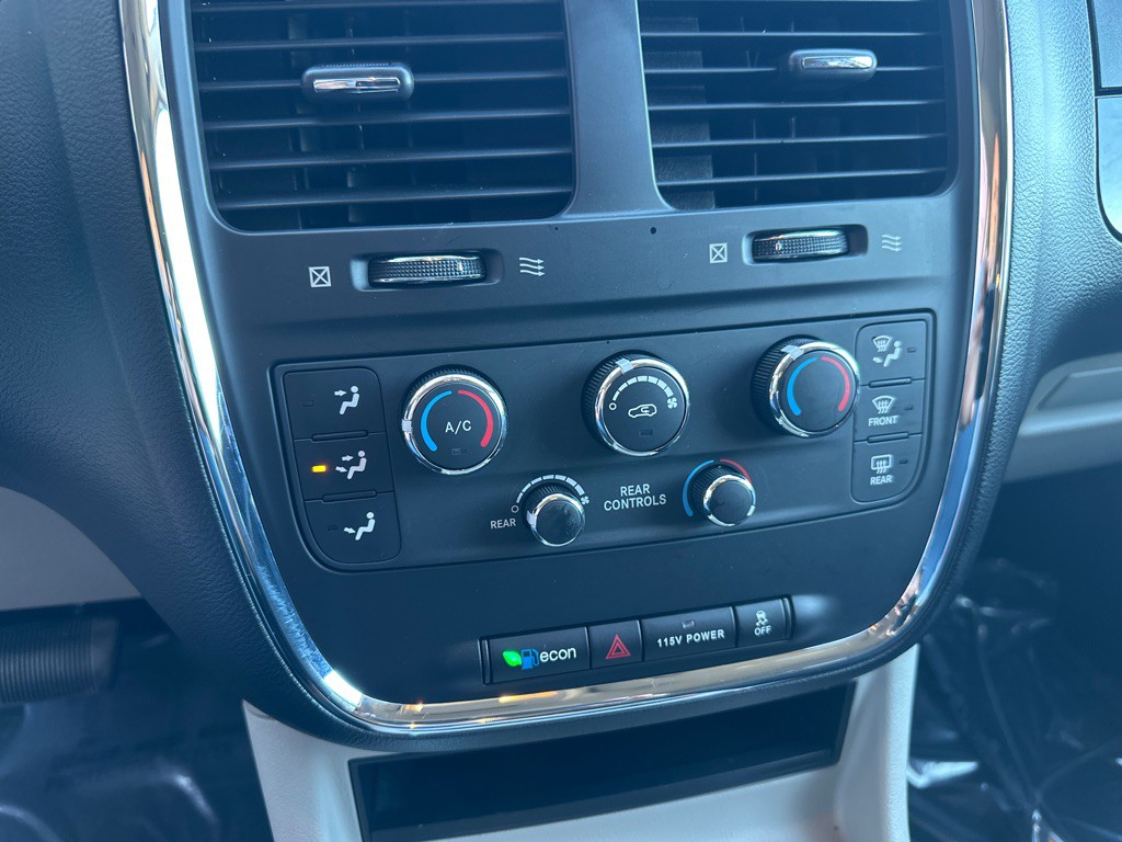 2014 Dodge Grand Caravan Image 23