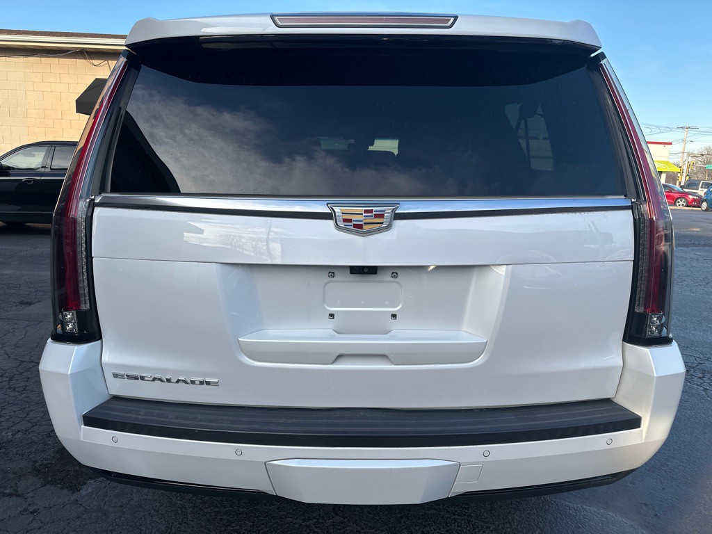 2019 Cadillac Escalade Image 4