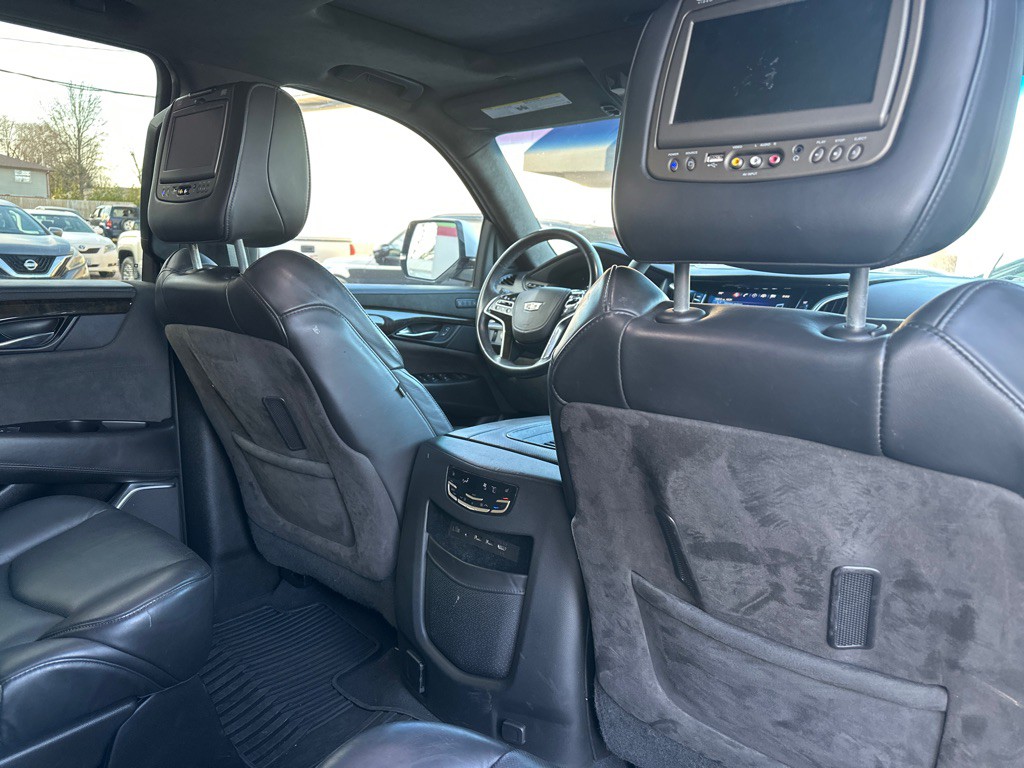 2019 Cadillac Escalade Image 14