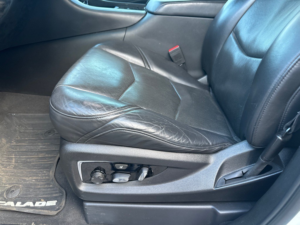 2019 Cadillac Escalade Image 23