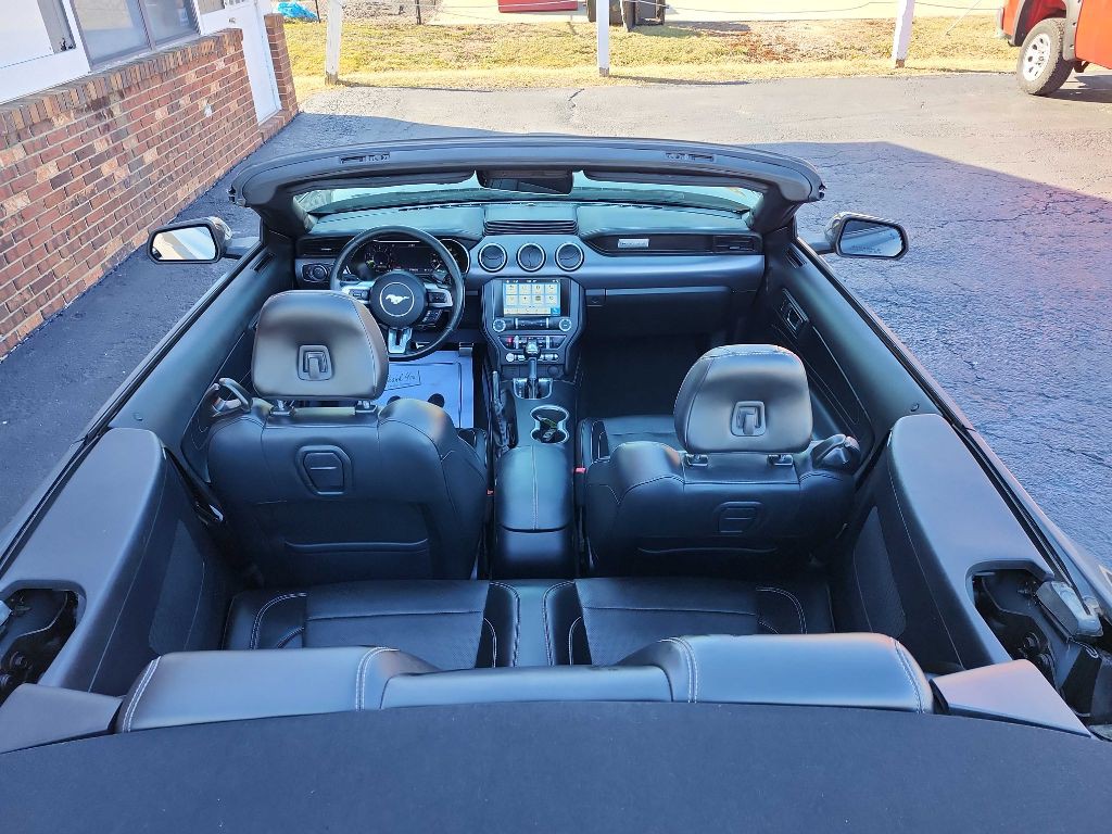 2019 Ford Mustang Image 8