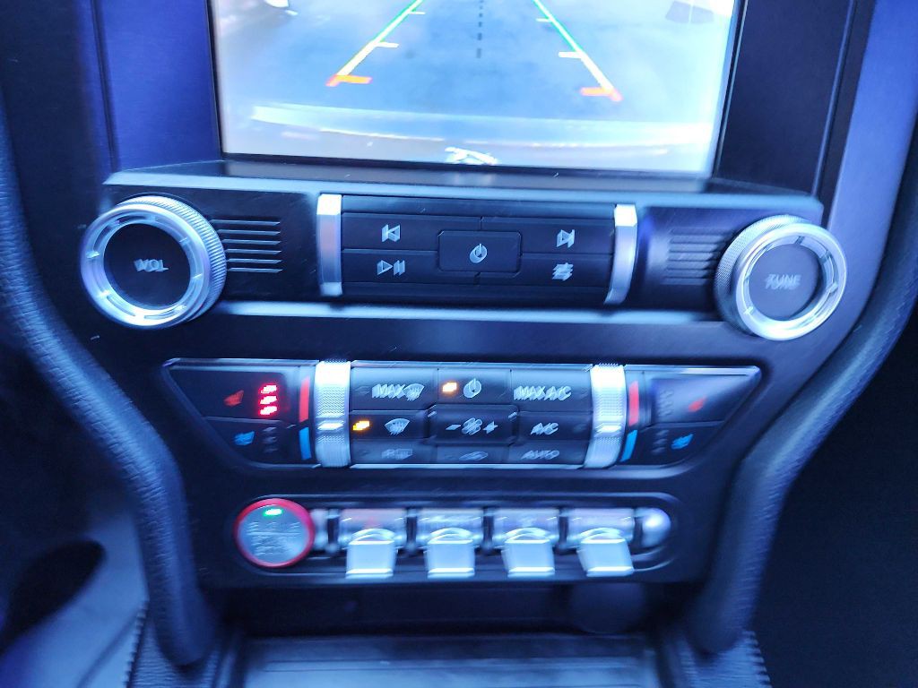 2019 Ford Mustang Image 19