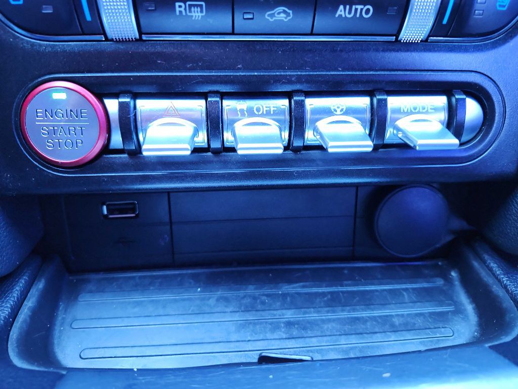 2019 Ford Mustang Image 20