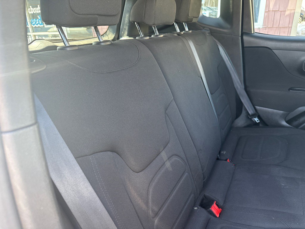 2021 Jeep Renegade Image 14