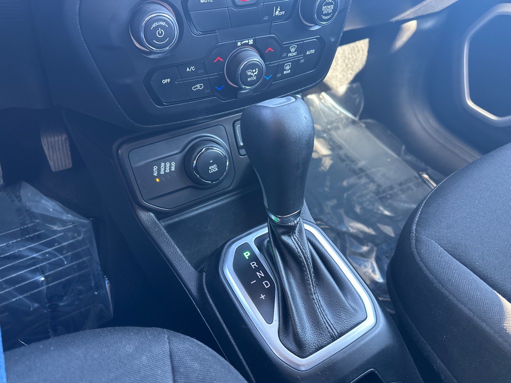 2021 Jeep Renegade Image 22