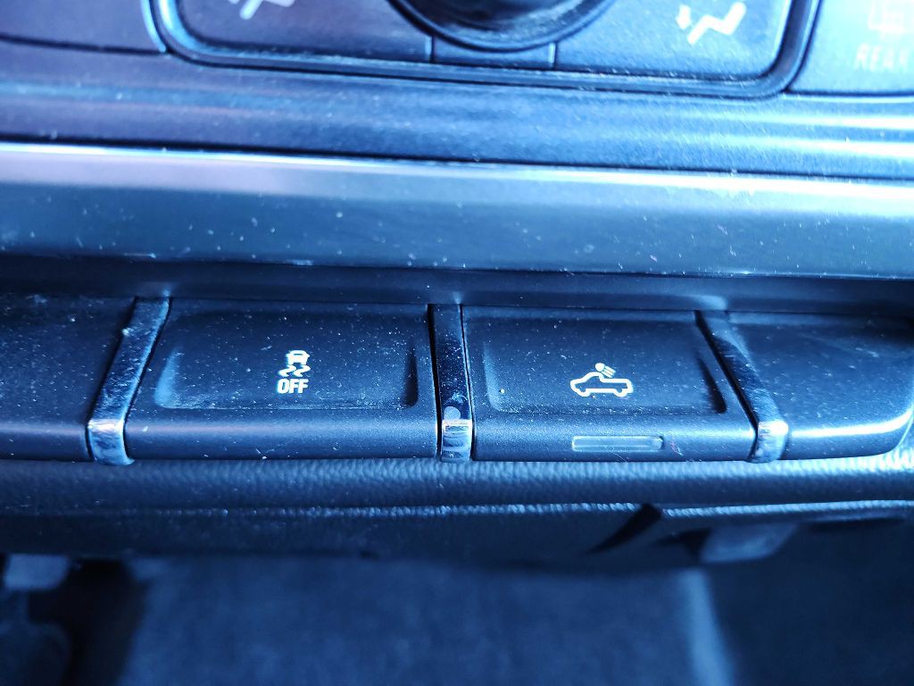 2018 Chevrolet Silverado 1500 Image 23