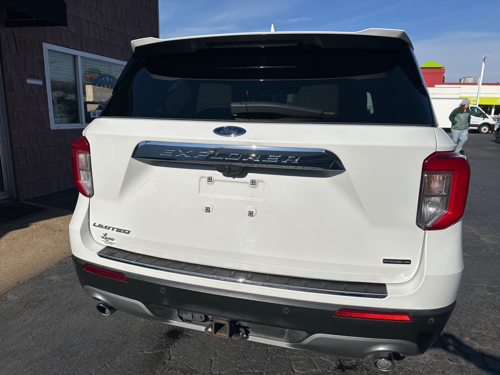 2021 Ford Explorer Image 4