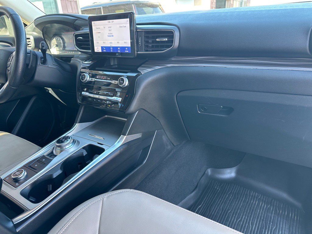 2021 Ford Explorer Image 9
