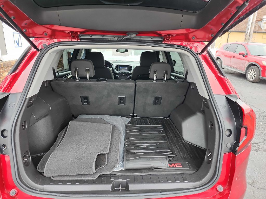 2020 GMC Terrain Image 9