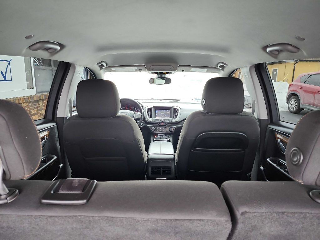 2020 GMC Terrain Image 10