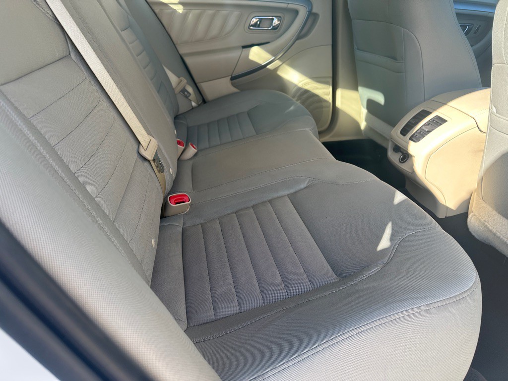 2019 Ford Taurus Image 14