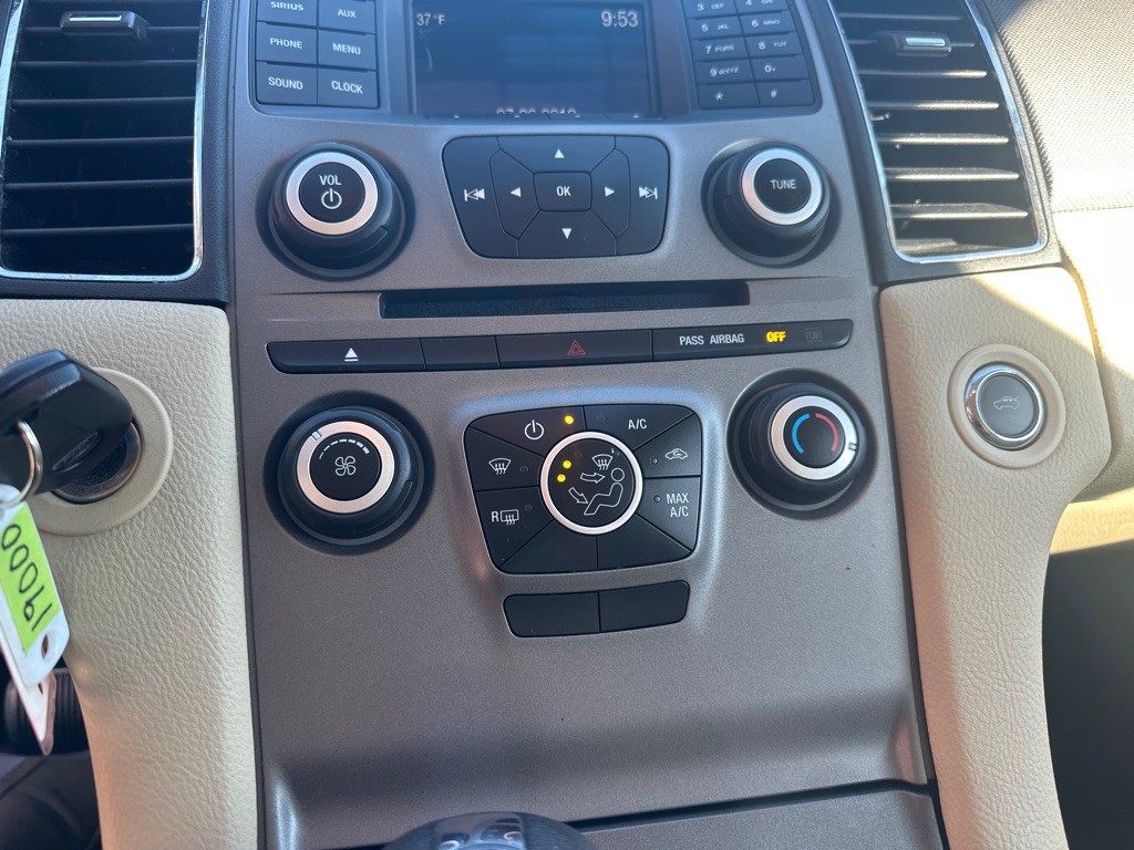 2019 Ford Taurus Image 20