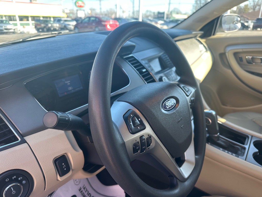 2019 Ford Taurus Image 23