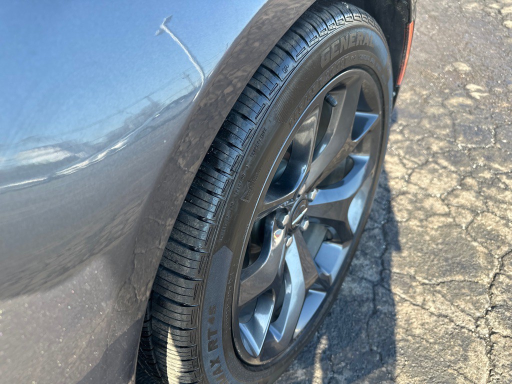 2021 Chrysler 300 Image 7