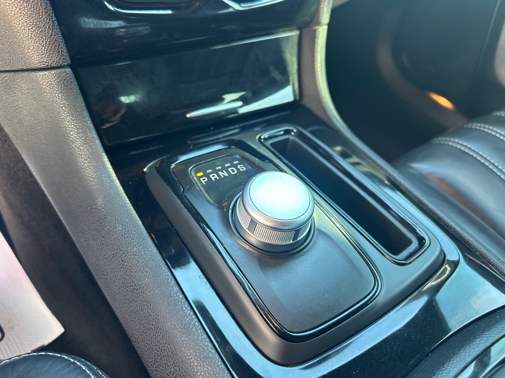 2021 Chrysler 300 Image 21