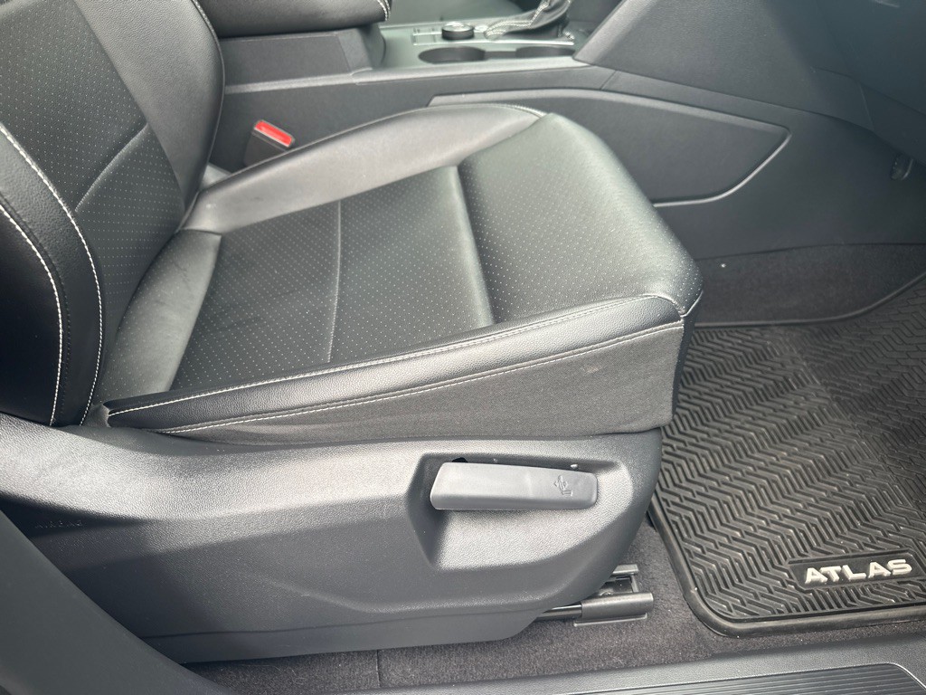 2022 Volkswagen Atlas Image 10