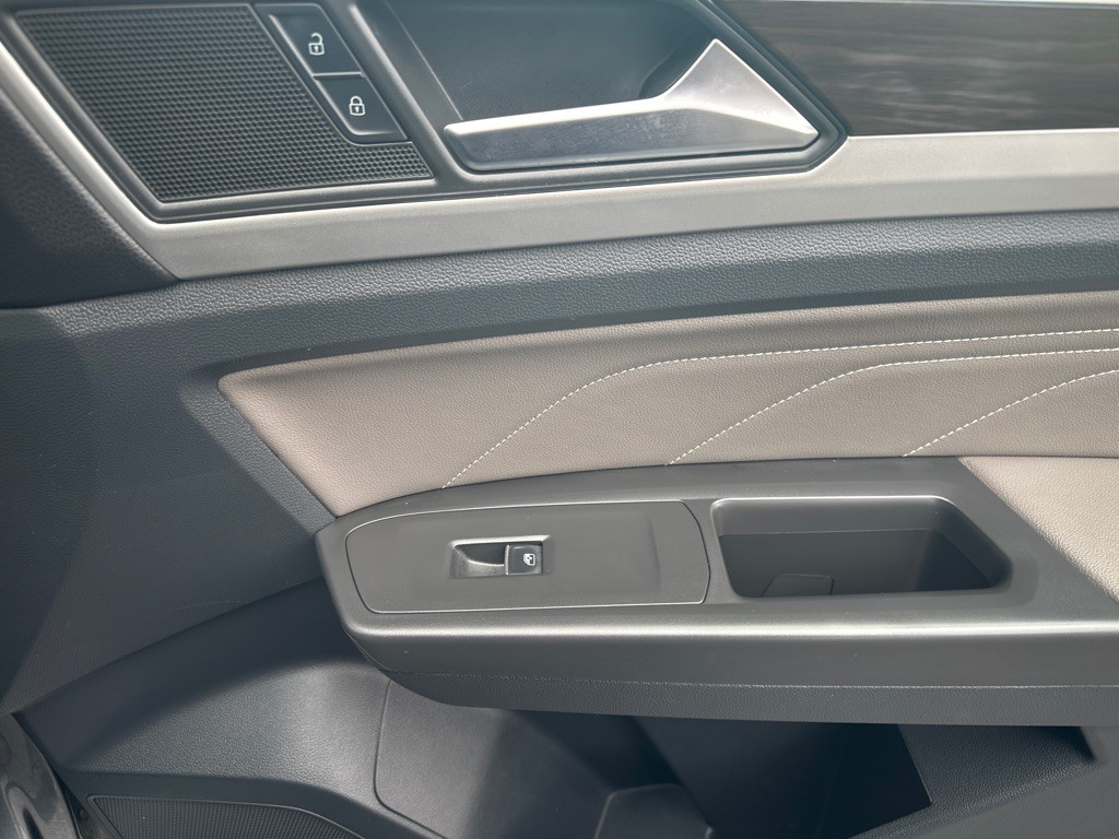 2022 Volkswagen Atlas Image 11