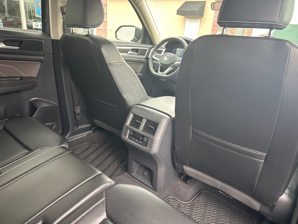 2022 Volkswagen Atlas Image 13