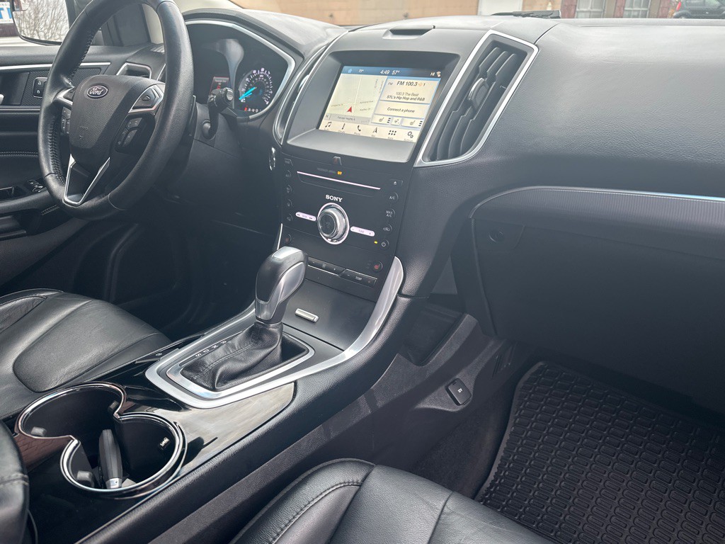 2018 Ford Edge Image 9
