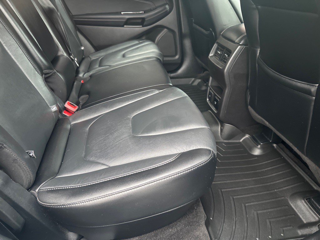 2018 Ford Edge Image 14