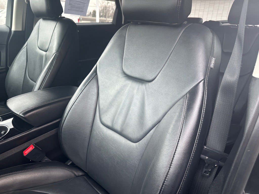 2018 Ford Edge Image 19