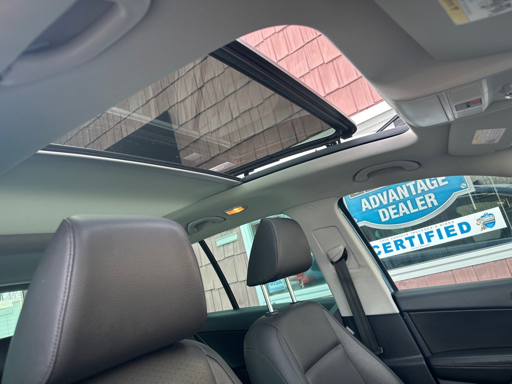 2017 Volkswagen Tiguan Image 12