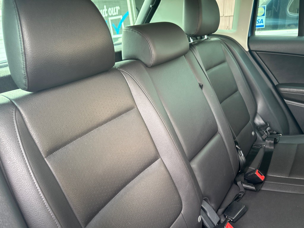 2017 Volkswagen Tiguan Image 16